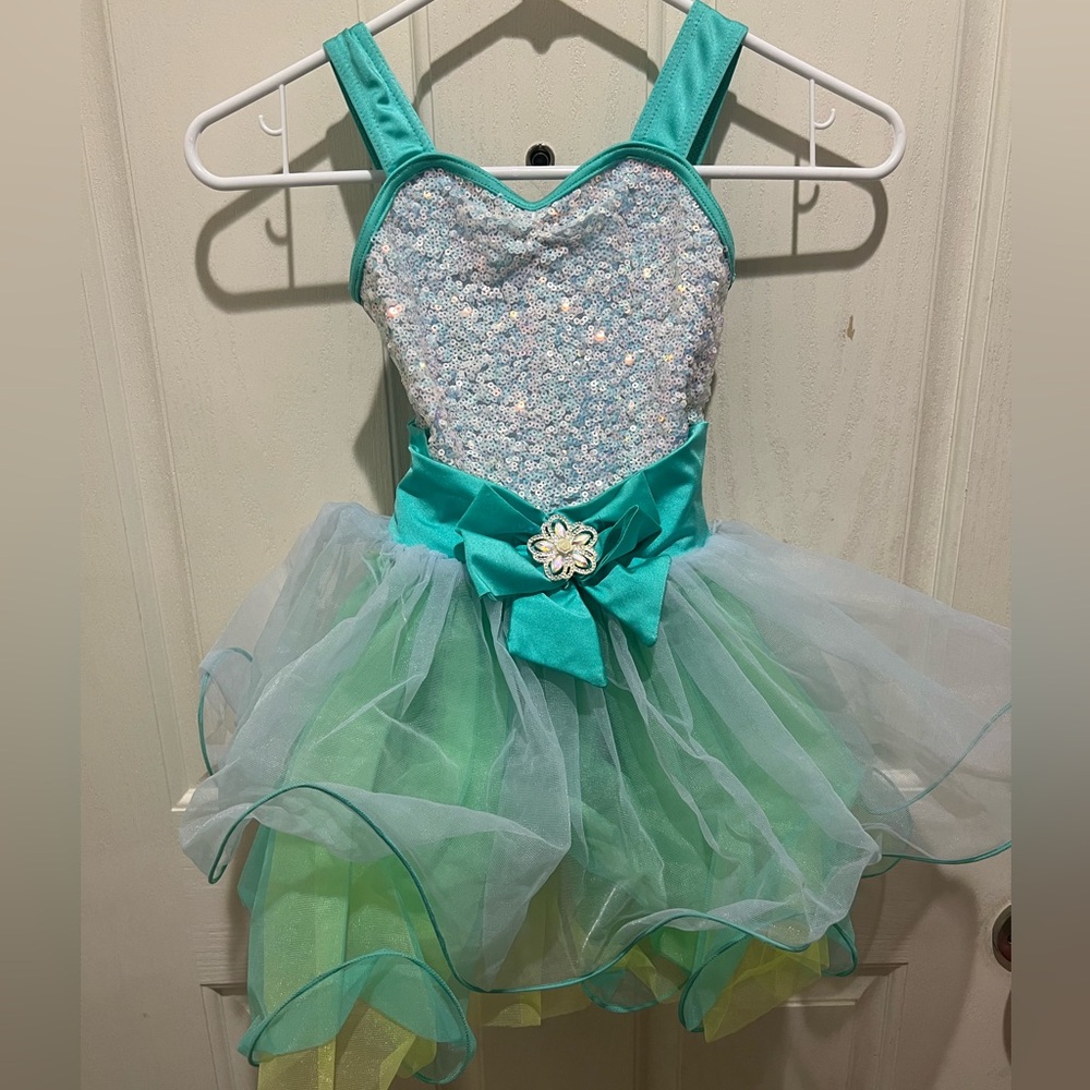 Weissman change‎ the world dance costume